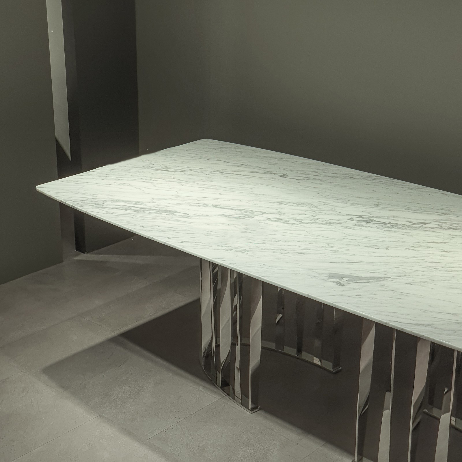 Kuma Statuario | Marble Dining Table | Decasa Marble Marble Dining Table